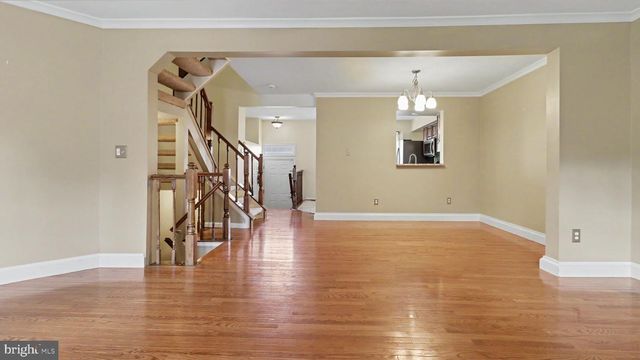 21744 LEATHERLEAF CIR, Sterling, VA 20164
