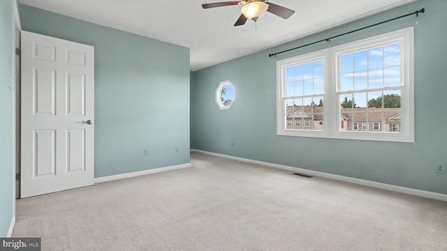 21744 LEATHERLEAF CIR, Sterling, VA 20164