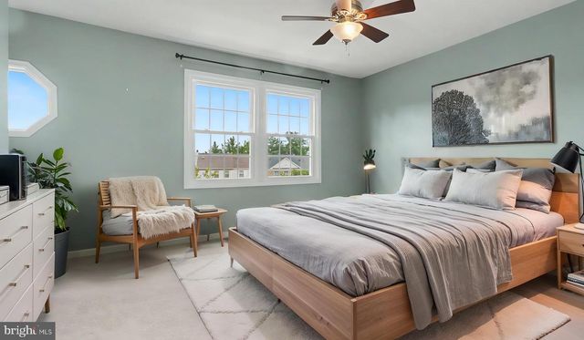 21744 LEATHERLEAF CIR, Sterling, VA 20164