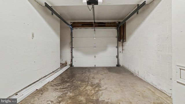 21744 LEATHERLEAF CIR, Sterling, VA 20164