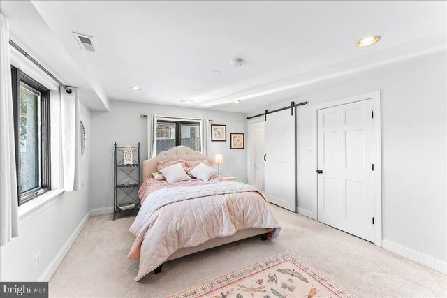 1056 LENAPE RD, West Chester, PA 19382