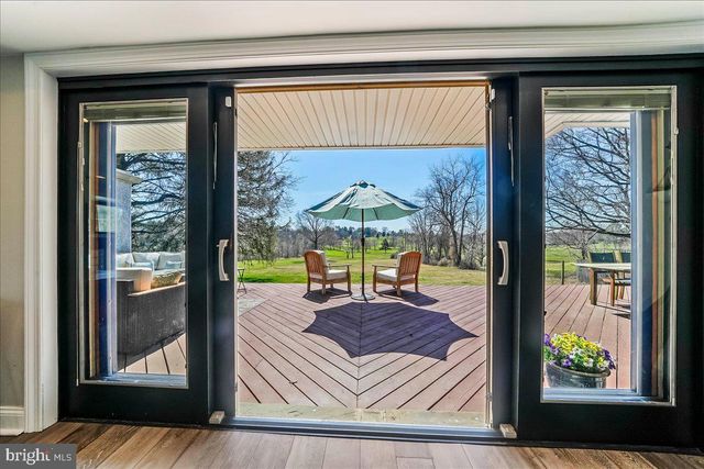 1056 LENAPE RD, West Chester, PA 19382
