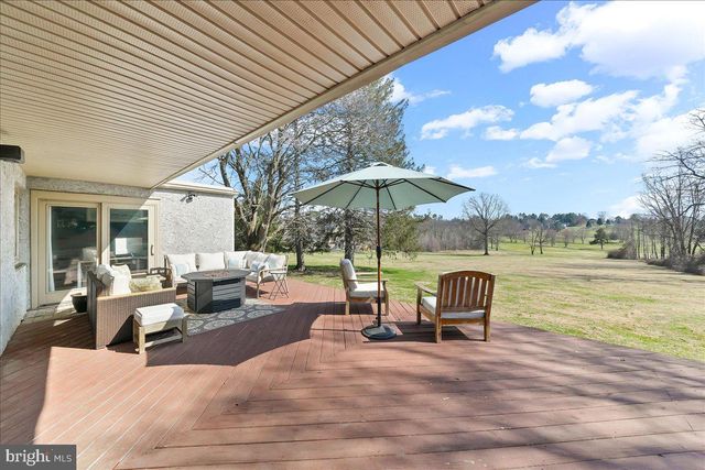 1056 LENAPE RD, West Chester, PA 19382