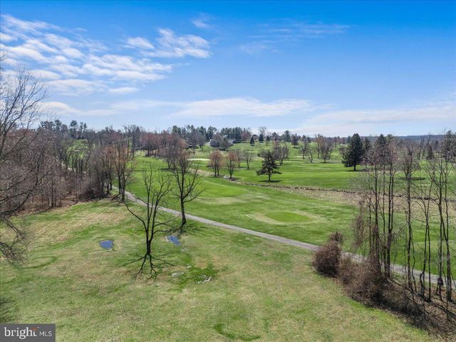 1056 LENAPE RD, West Chester, PA 19382