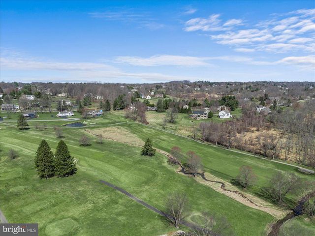 1056 LENAPE RD, West Chester, PA 19382