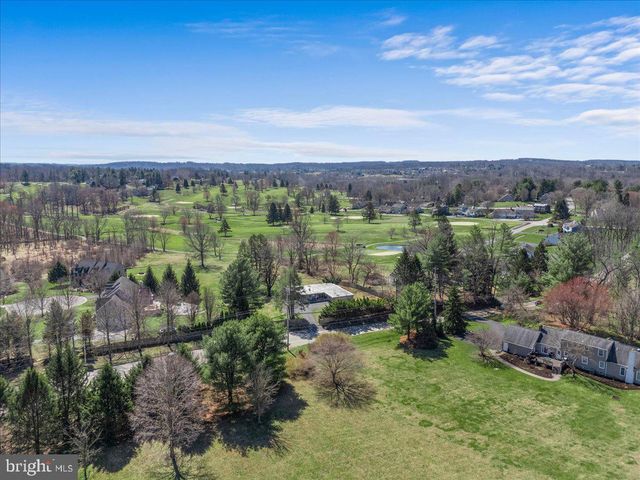 1056 LENAPE RD, West Chester, PA 19382