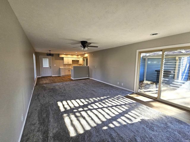 1812 W Riga Avenue, Marion, IN 46952