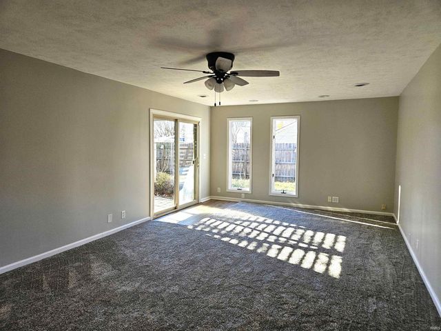 1812 W Riga Avenue, Marion, IN 46952