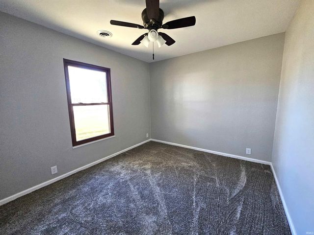 1812 W Riga Avenue, Marion, IN 46952