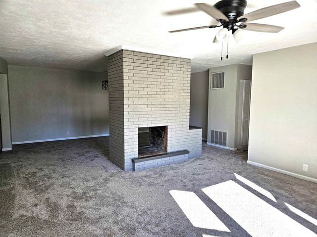 1812 W Riga Avenue, Marion, IN 46952