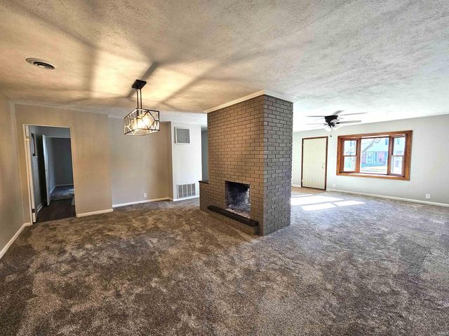 1812 W Riga Avenue, Marion, IN 46952