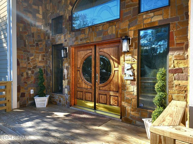 123 Riverview Drive, Washington, NC 27889
