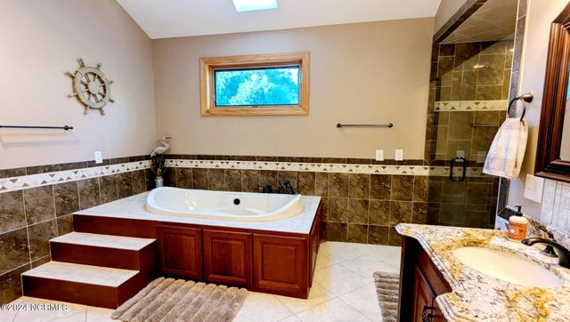 123 Riverview Drive, Washington, NC 27889