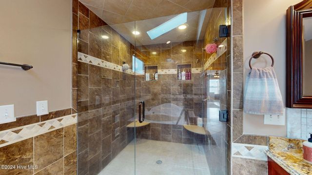 123 Riverview Drive, Washington, NC 27889