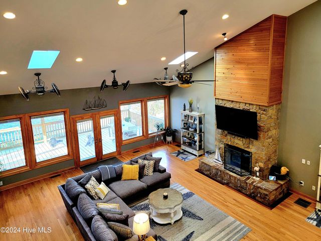 123 Riverview Drive, Washington, NC 27889