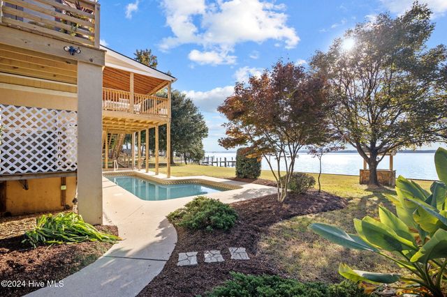 123 Riverview Drive, Washington, NC 27889