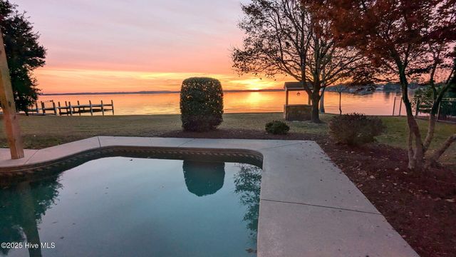 123 Riverview Drive, Washington, NC 27889