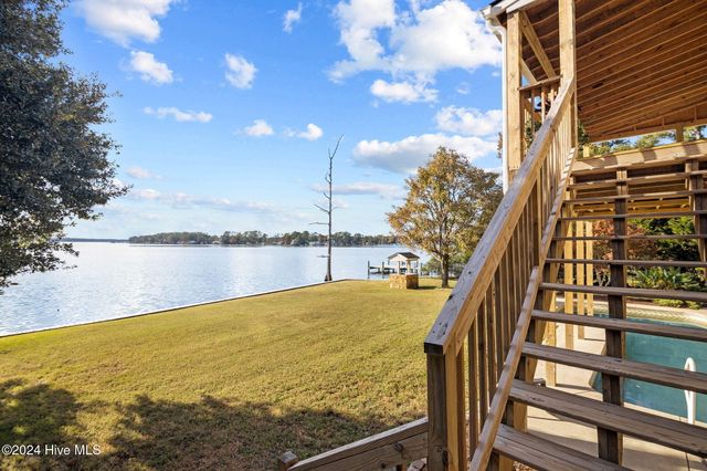 123 Riverview Drive, Washington, NC 27889