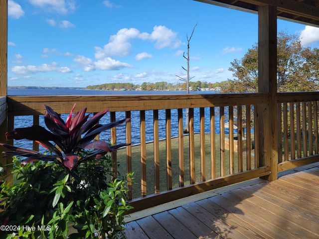 123 Riverview Drive, Washington, NC 27889