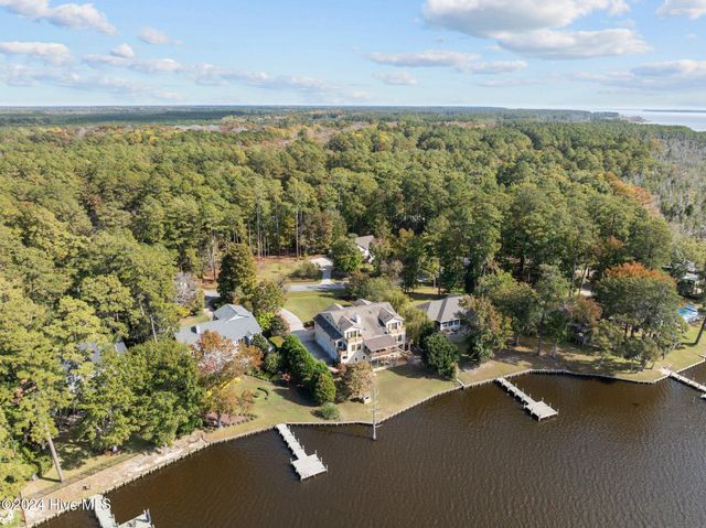 123 Riverview Drive, Washington, NC 27889