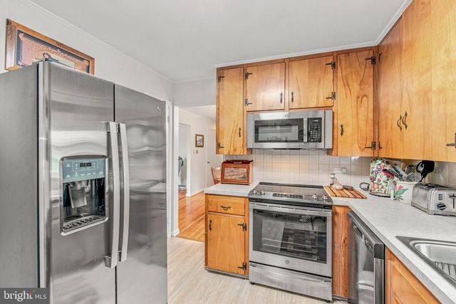 3779 FAIRVIEW DR, Berkeley Springs, WV 25411