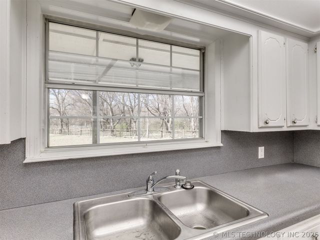 9945 E Northglen Street, Claremore, OK 74017