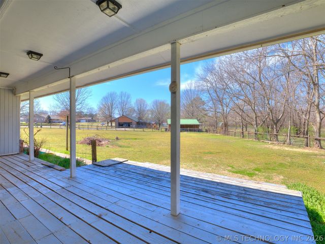 9945 E Northglen Street, Claremore, OK 74017