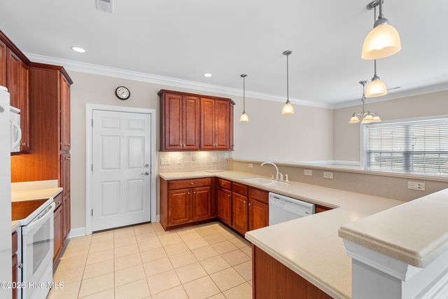 8974 Smithfield Drive NW Apt 1, Calabash, NC 28467