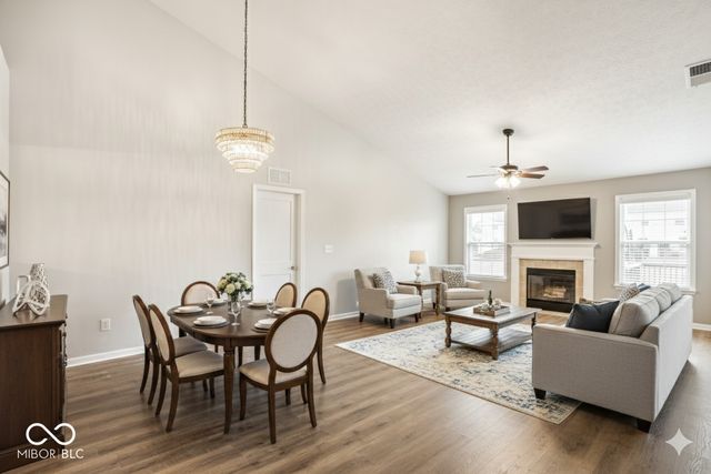 5777 White Pine Road, Whitestown, IN 46075