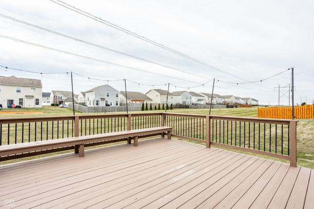 5777 White Pine Road, Whitestown, IN 46075