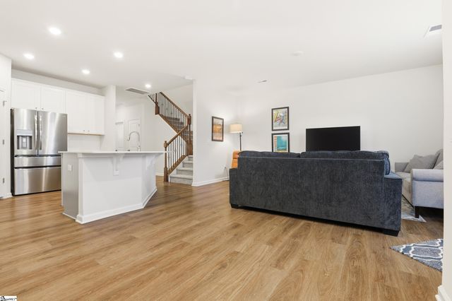 430 Bee Cove Way, Pendleton, SC 29670