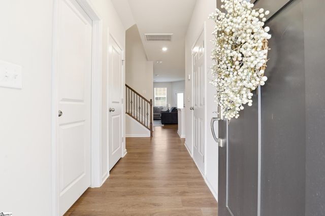 430 Bee Cove Way, Pendleton, SC 29670