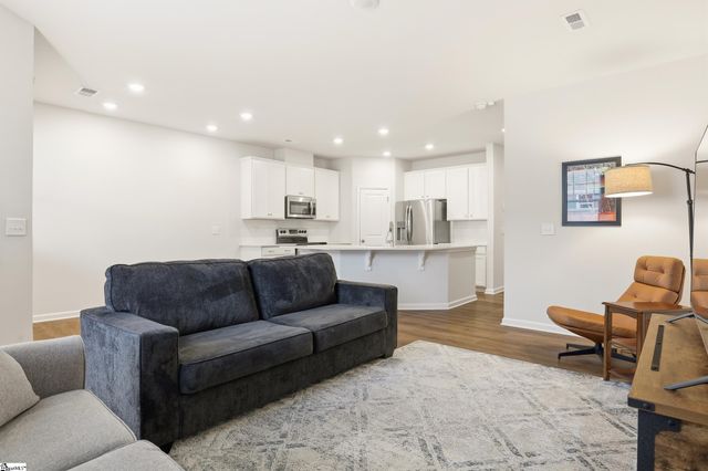 430 Bee Cove Way, Pendleton, SC 29670