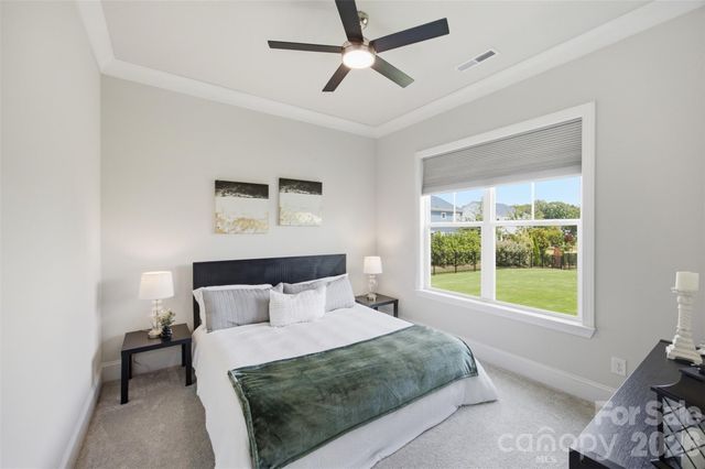510 Meadow Ridge Drive, Belmont, NC 28012