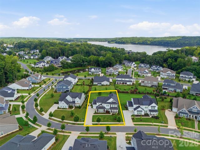 510 Meadow Ridge Drive, Belmont, NC 28012