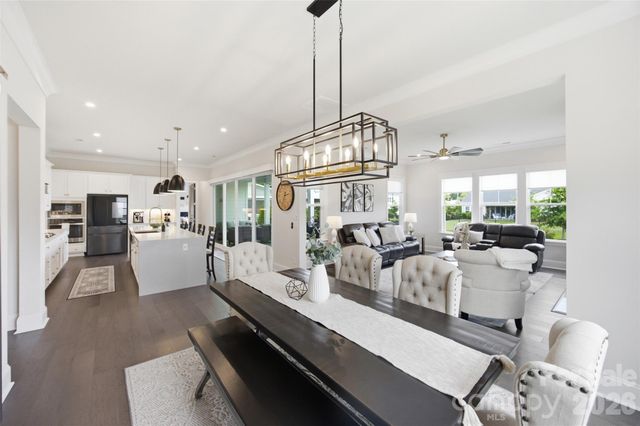 510 Meadow Ridge Drive, Belmont, NC 28012