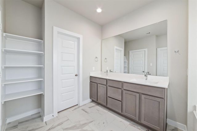 18514 Windy Knoll Way, Houston, TX 77084