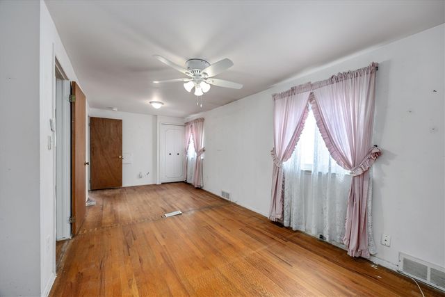 38240 Tottenham Road, Sterling Heights, MI 48312