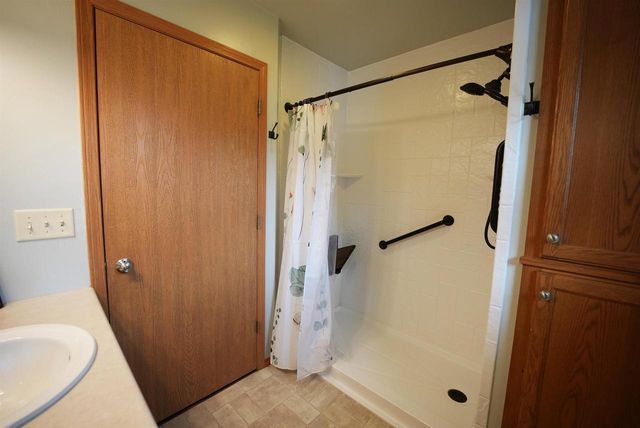 203 BITTERS AVENUE, Oconto, WI 54153