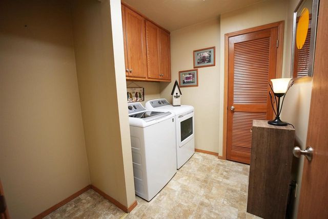 203 BITTERS AVENUE, Oconto, WI 54153