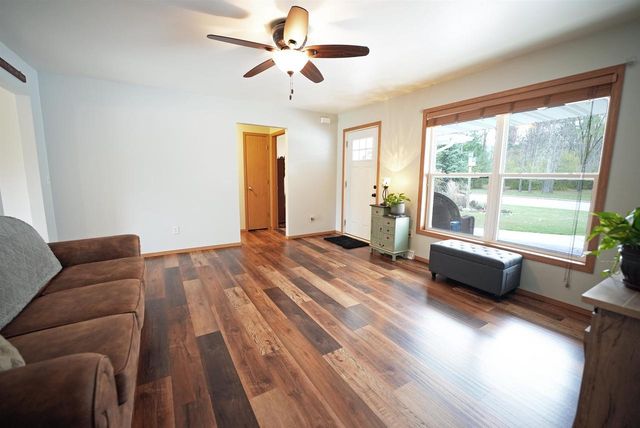 203 BITTERS AVENUE, Oconto, WI 54153