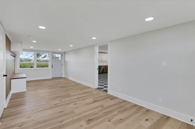2460 Basil Western Road NW, Baltimore, OH 43105