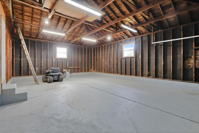 2460 Basil Western Road NW, Baltimore, OH 43105