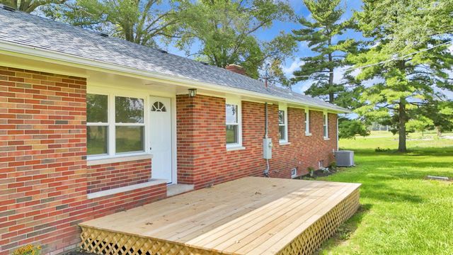 2460 Basil Western Road NW, Baltimore, OH 43105