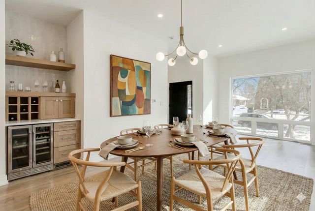 280 Blackhawk Road, Riverside, IL 60546