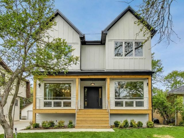 280 Blackhawk Road, Riverside, IL 60546