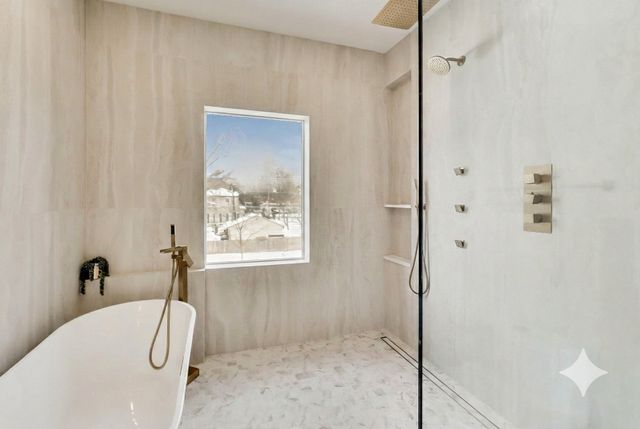 280 Blackhawk Road, Riverside, IL 60546