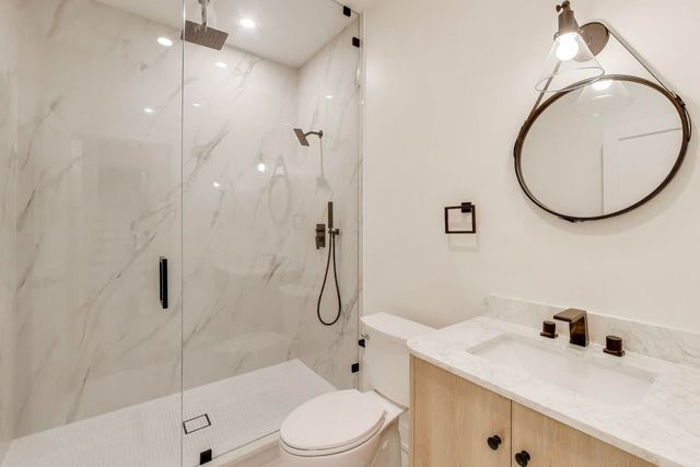 280 Blackhawk Road, Riverside, IL 60546