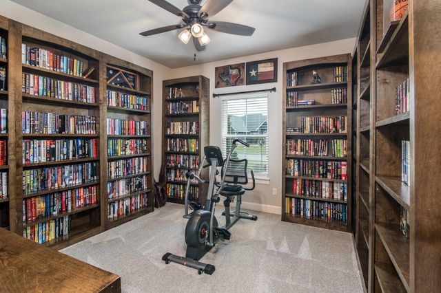 1 Greystone Court, Angleton, TX 77515