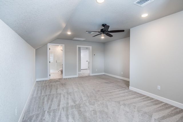 1 Greystone Court, Angleton, TX 77515